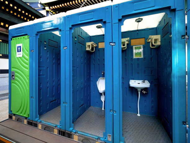 Best Porta potty delivery and setup  in Altavista, VA